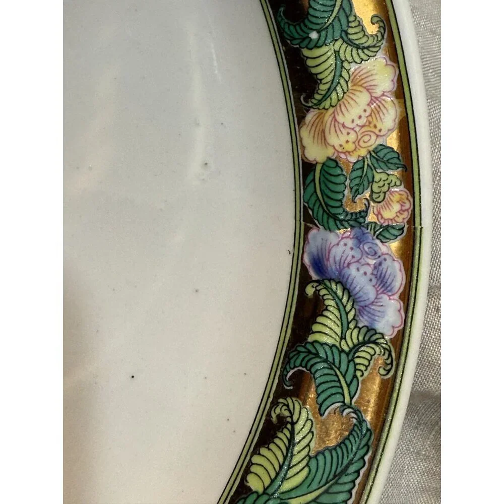 Chinese Famille Rose and Medallion pattern plate Antique Quinn dynasty
